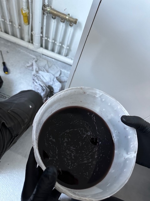 Désembouage et détartrage chauffage - Désembouage en cours